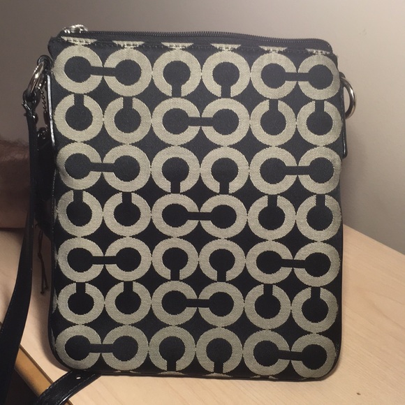 Coach Hang bag - Picture 3 of 4